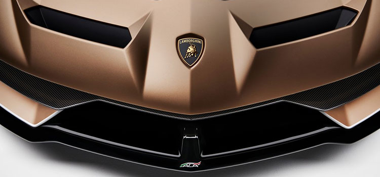 ランボルギーニ アヴェンタドールSVJ
